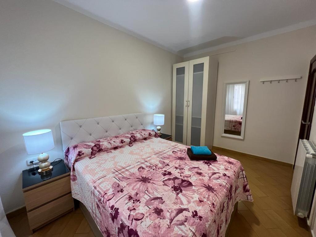 Rooms Nueva Valencia バルセロナ エクステリア 写真