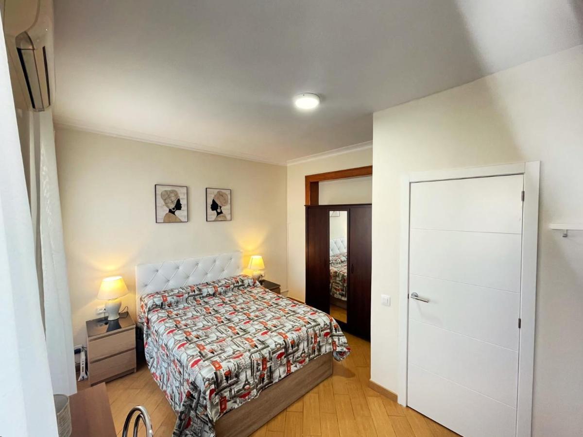 Rooms Nueva Valencia バルセロナ エクステリア 写真