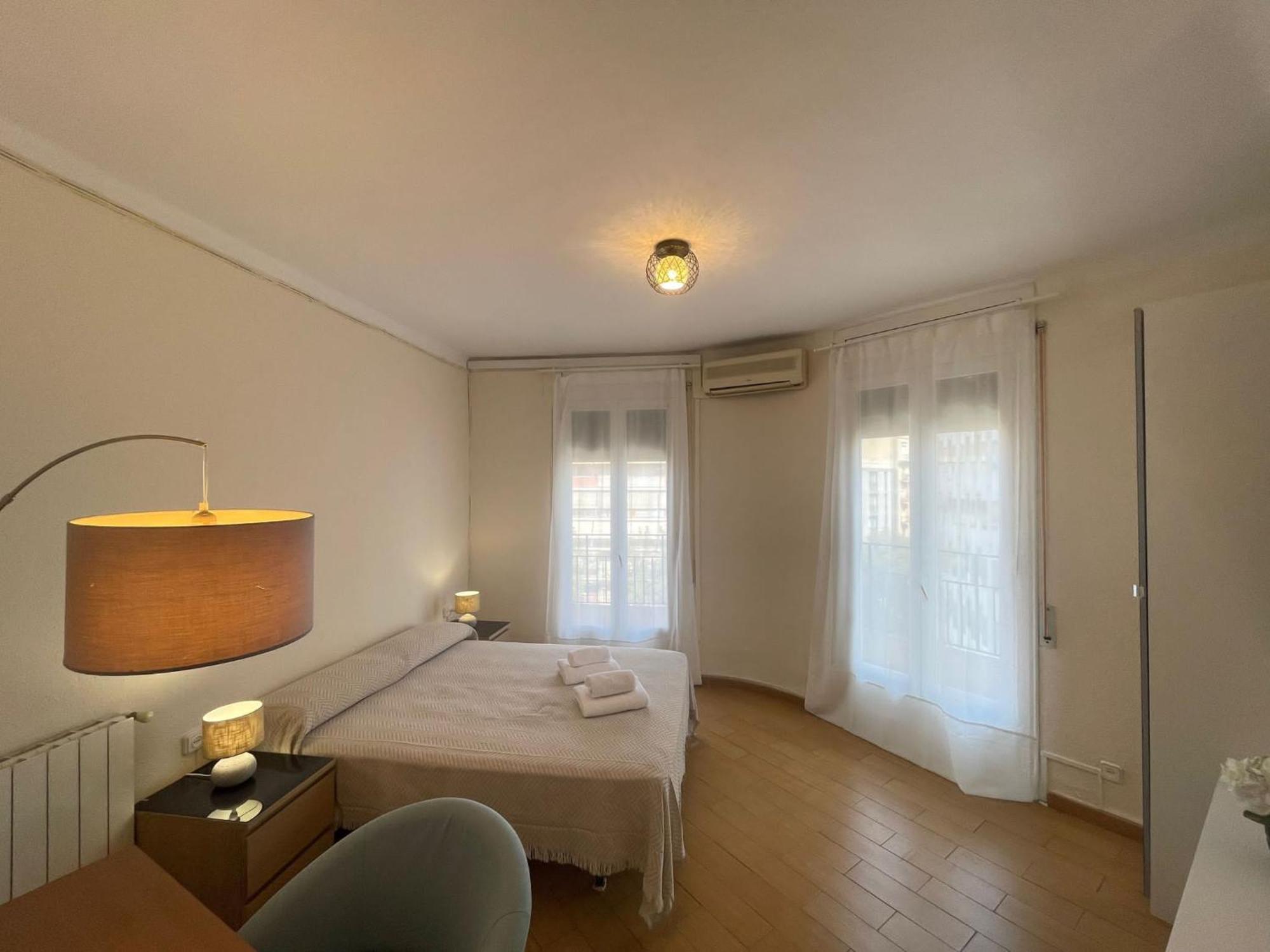 Rooms Nueva Valencia バルセロナ エクステリア 写真