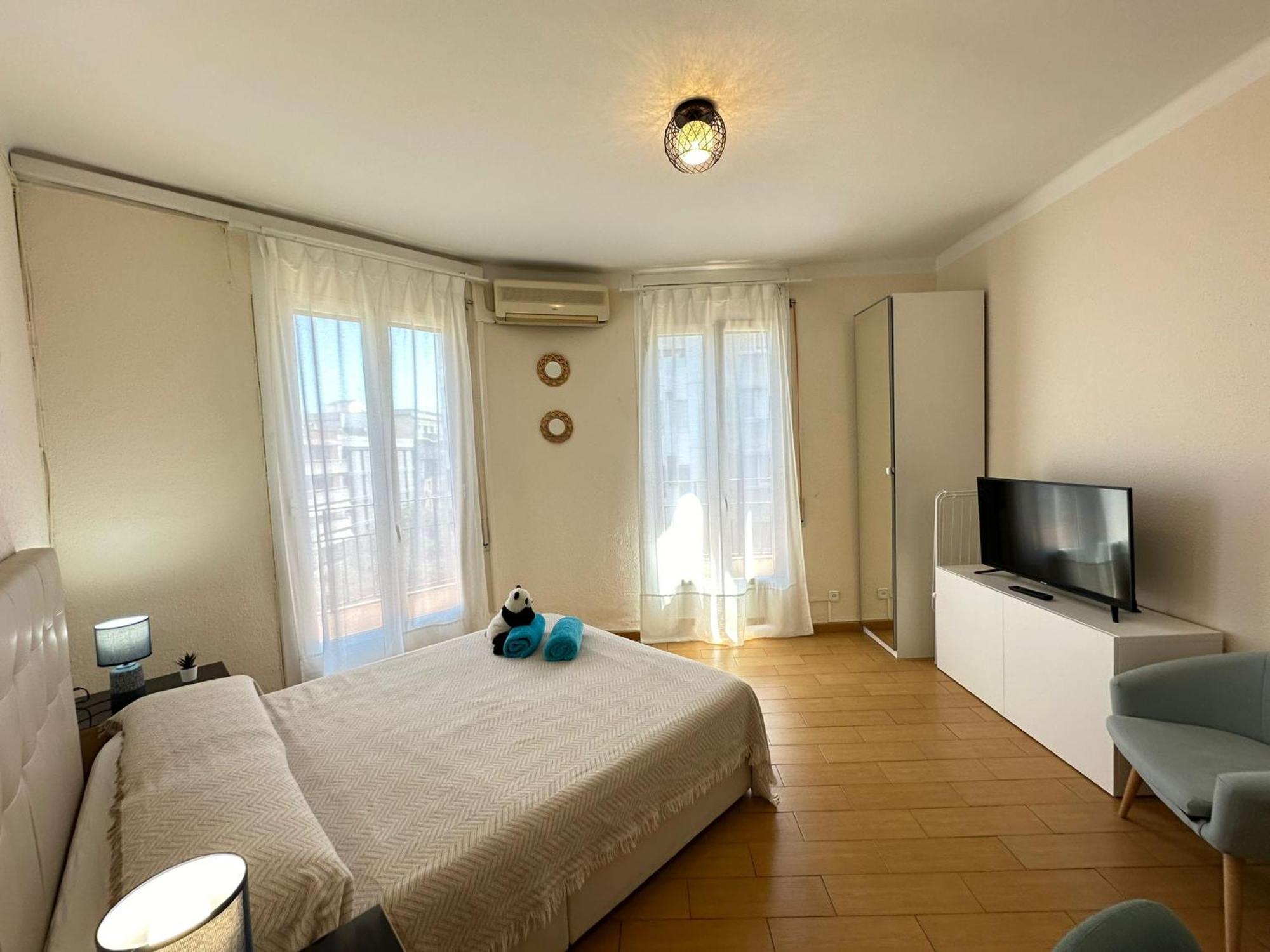 Rooms Nueva Valencia バルセロナ エクステリア 写真