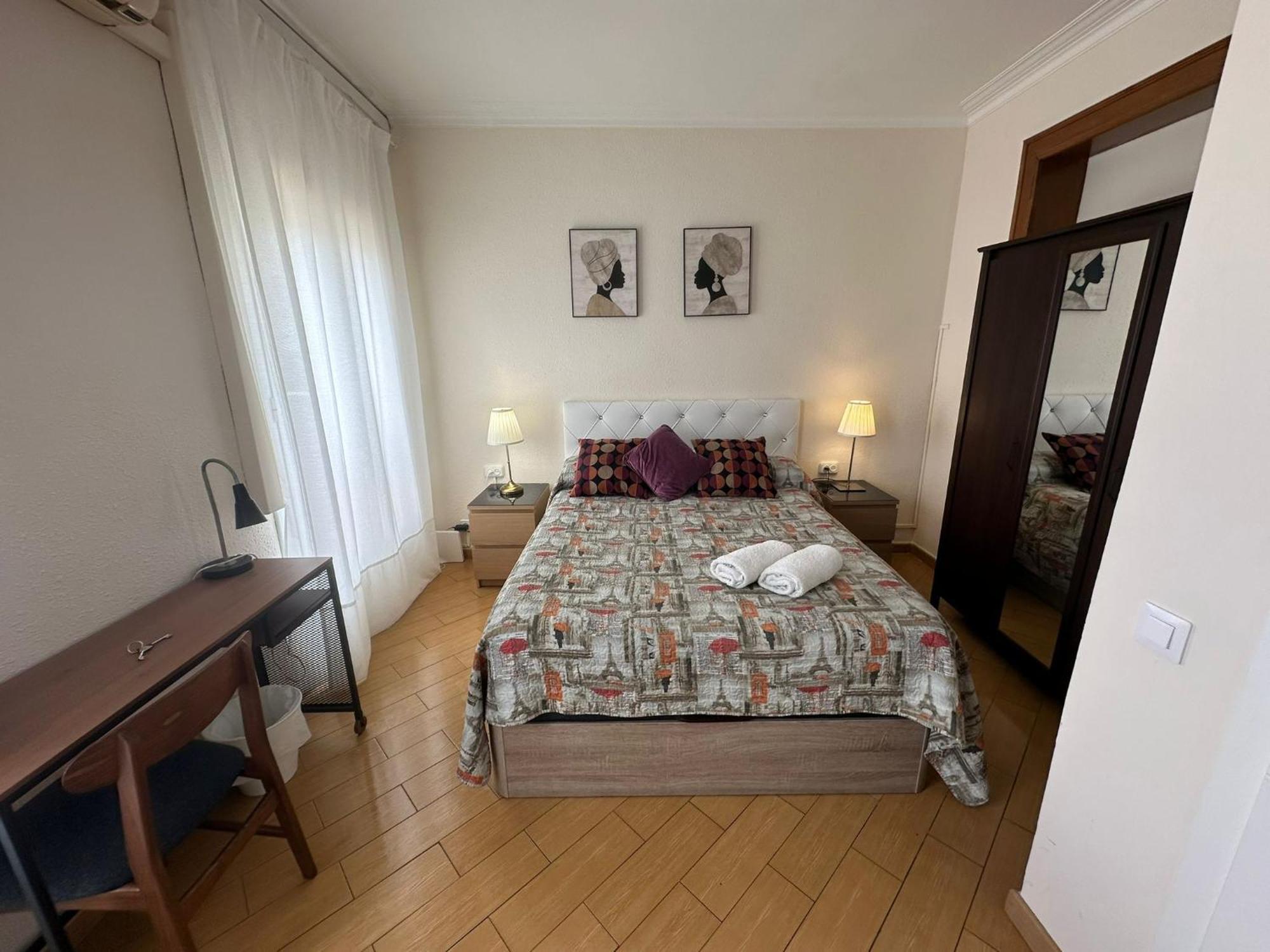 Rooms Nueva Valencia バルセロナ エクステリア 写真
