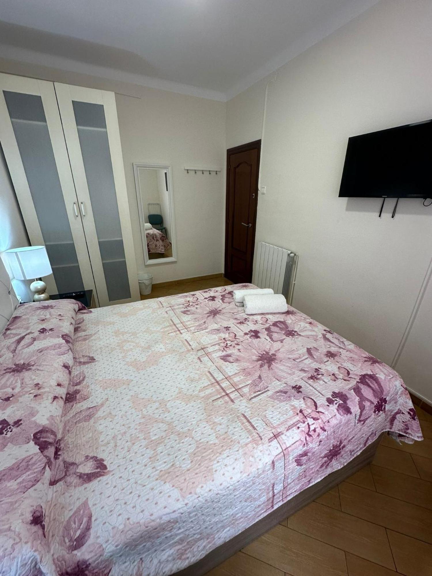 Rooms Nueva Valencia バルセロナ エクステリア 写真
